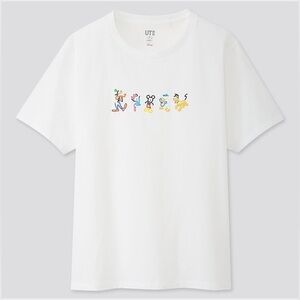 Uniqlo Mickey Art UT Yoon Hyup (Graphic T-shirt, Short Sleeve) L